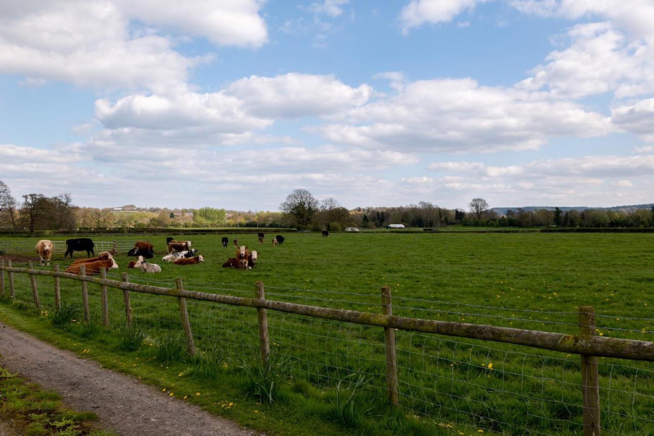 Tixall Manor Farm Stafford Kültér fotó