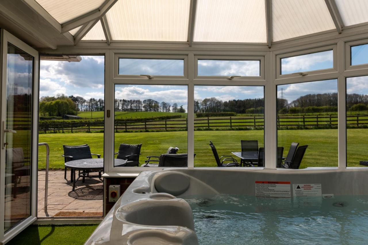 Tixall Manor Farm Stafford Kültér fotó